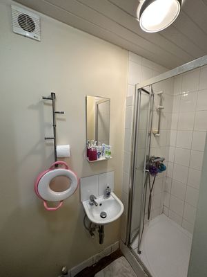 Photo 5- click for photo gallery